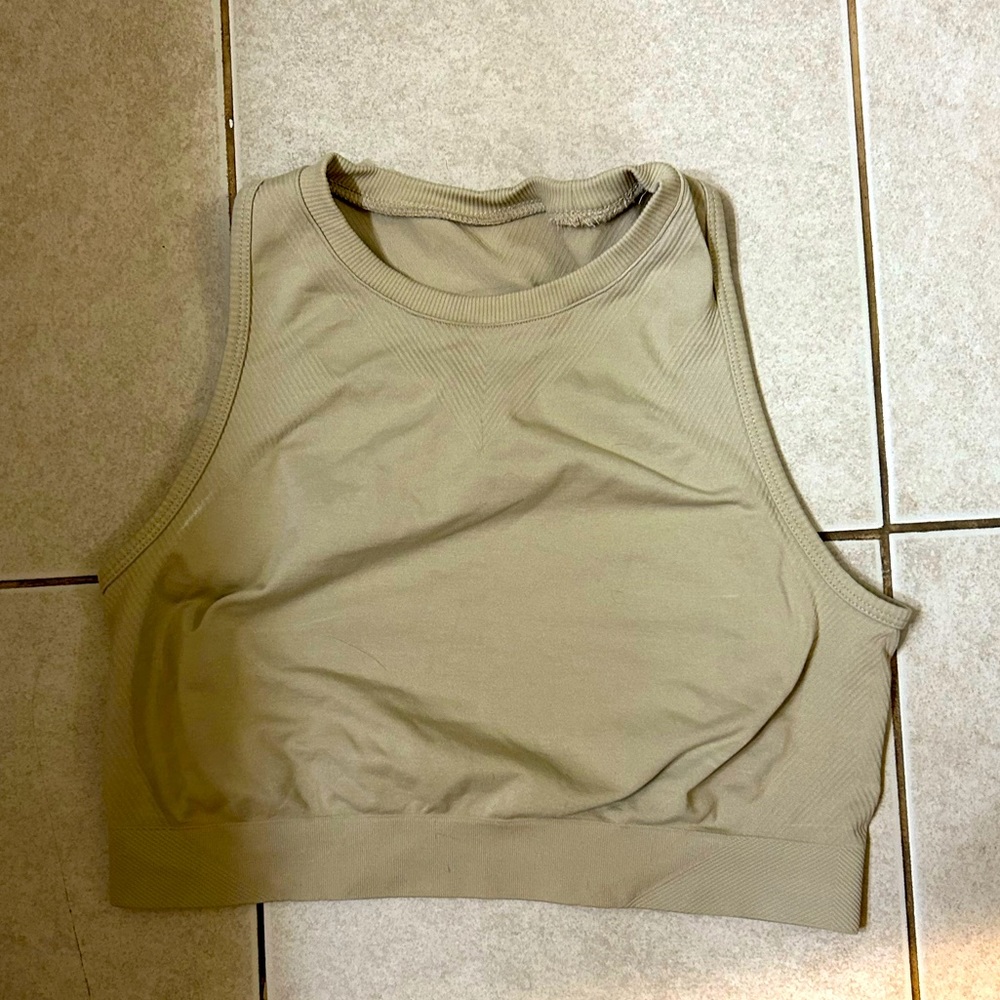 Alphalete Crop Tank